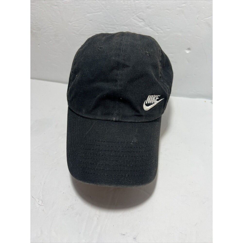 Nike Dri-Fit Featherlight Black/WHITE Hat Cap Strapback 1 Size Unisex